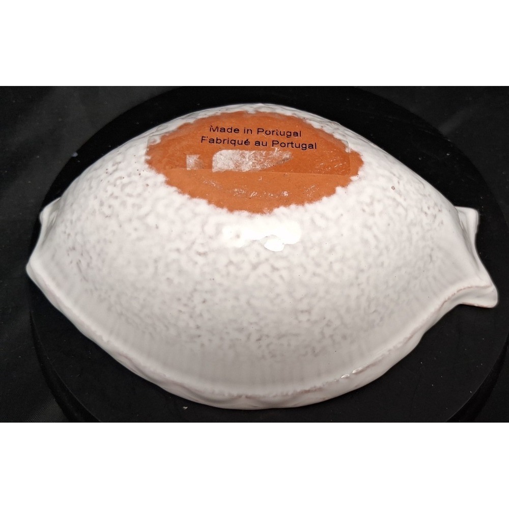 White ceramic dish with geometric and swirl patterns boat-shaped w/soap fish - Picture 9 of 11